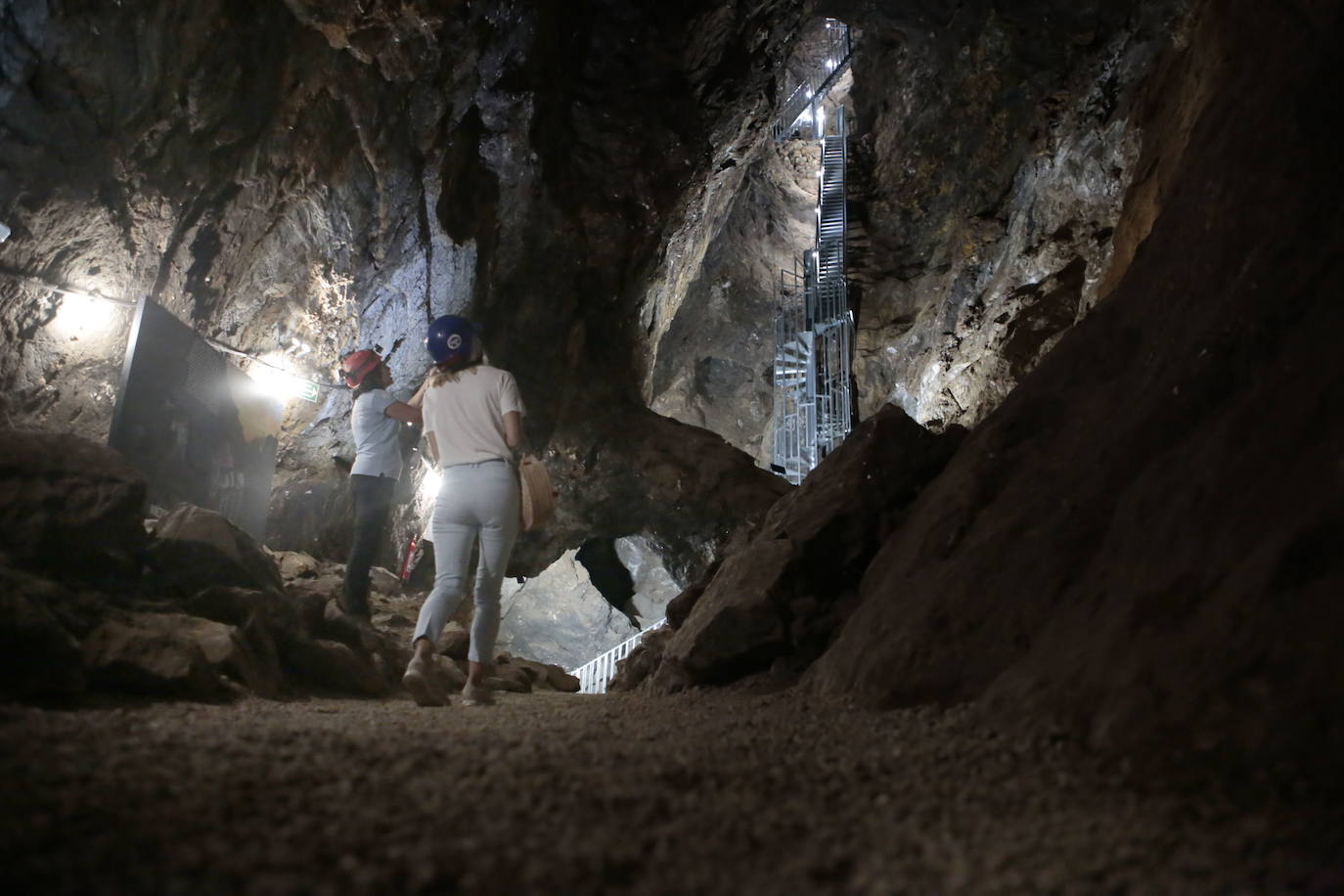 La Geoda de Pulpí reabre con nuevas galerías y protocolos