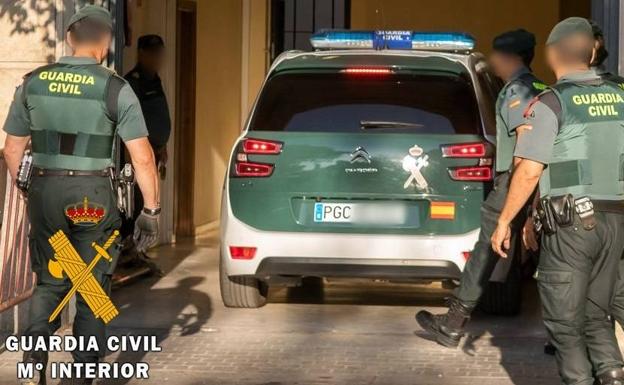Detenidos dos hermanos en Cuevas por un delito de homicidio en grado de tentativa