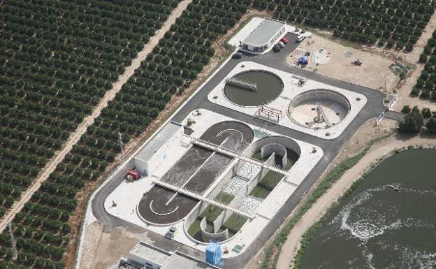 Vera aprueba un plan que incluye la construcción de una desaladora y una potabilizadora de agua