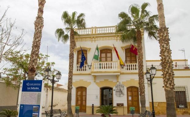 El Ayuntamiento de Los Gallardos anima a residentes y visitantes a consumir en los comercios locales