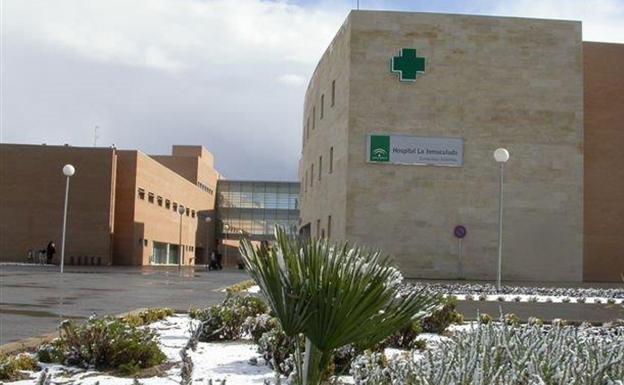 Herido grave un trabajador de 53 años tras caer por el hueco de un edificio en obras en Pulpí