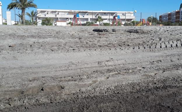 Vecinos de Vera Playa advierten a Costas del riesgo de inundación