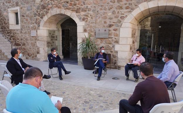 Carboneras presenta recurso de alzada para parar la descarga de mineral