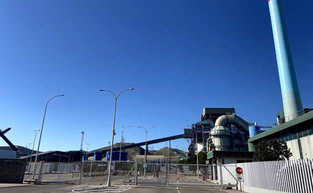 Carboneras urge a la Junta la firma del protocolo por el cierre de Endesa