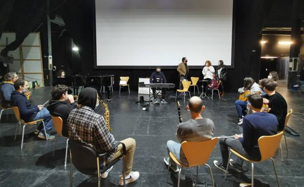 Vera organiza un curso de iniciación al jazz de la mano de Pablo Mazuecos