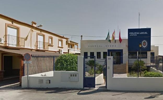 Detenido un joven de 19 años en Huércal-Overa por un delito de violencia de género