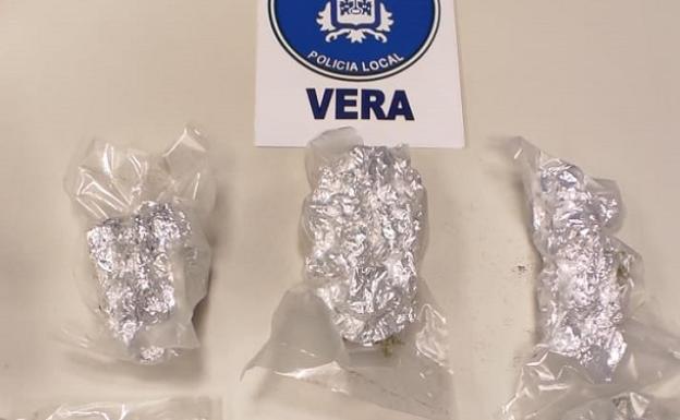 La Policía Local de Vera detiene a un conductor que se dio a la fuga en un control