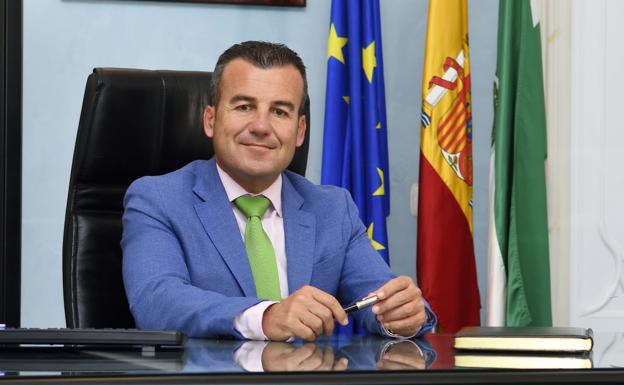 El exalcalde de Carboneras se sentará en el banquillo de los acusados en mayo por presunta contratación irregular