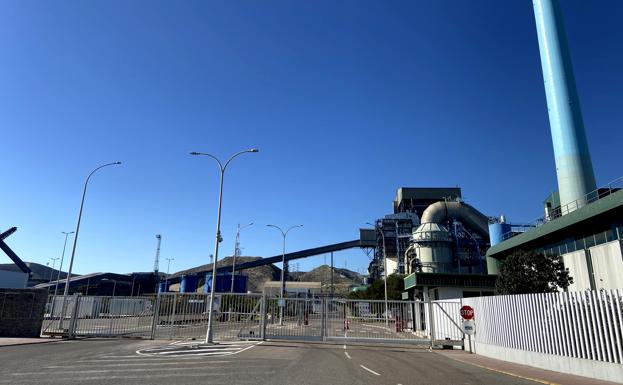 Carboneras valora los tres proyectos que darán 76 empleos tras el cese de la térmica