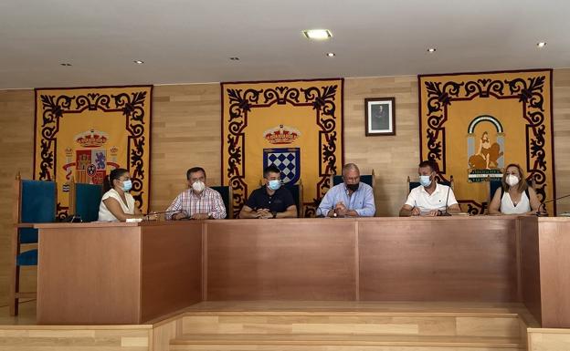 El alcalde de Fines confirma la dimisión de Liria como edil en un pleno que ha durado menos de ocho minutos