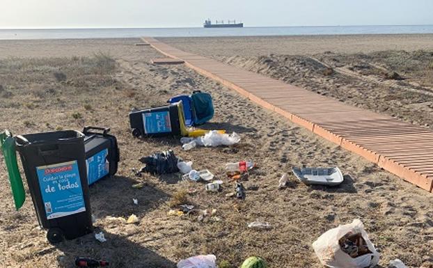 La Policia Local de Vera impone 60 multas por botellón