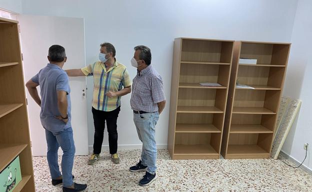 Nueva aula para el cole rural y césped artificial para el CEIP Federico García Lorca