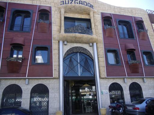 El juez califica de delito leve las presuntas amenazas del concejal de Urbanismo de Carboneras a un hostelero