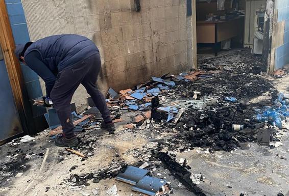 Siete menores investigados por el incendio provocado en el instituto de Garrucha