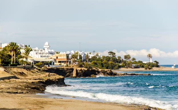 El brote de norovirus en un hotel de Mojácar asciende ya a 109 afectados
