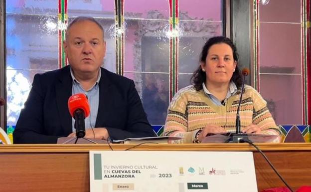 El alcalde de Cuevas rechaza cualquier «intervención política» para otorgar la plaza de la arquitecta