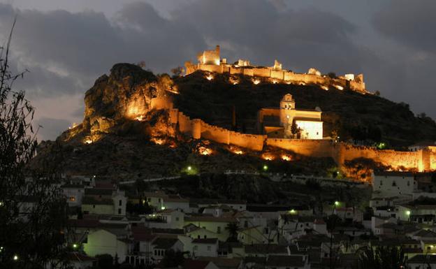 Moclín difunde sus itinerarios naturales e históricos como "pueblo de pueblos"