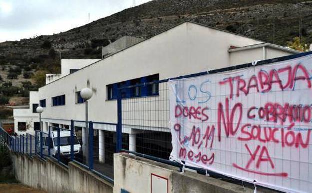 El Ayuntamiento lojeño rescinde la actual concesión de la residencia de discapacitados