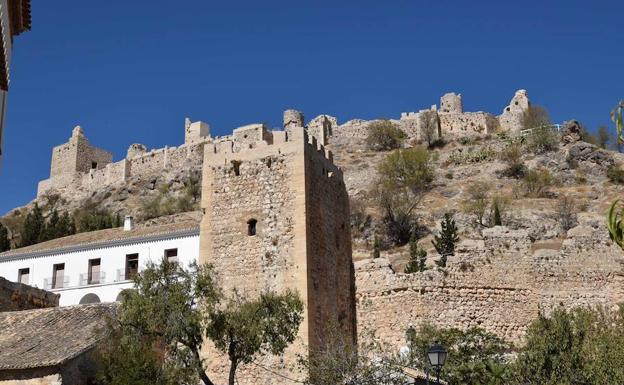 Moclín promocionará su ruta de fortalezas y torres defensivas ante el mercado turístico internacional