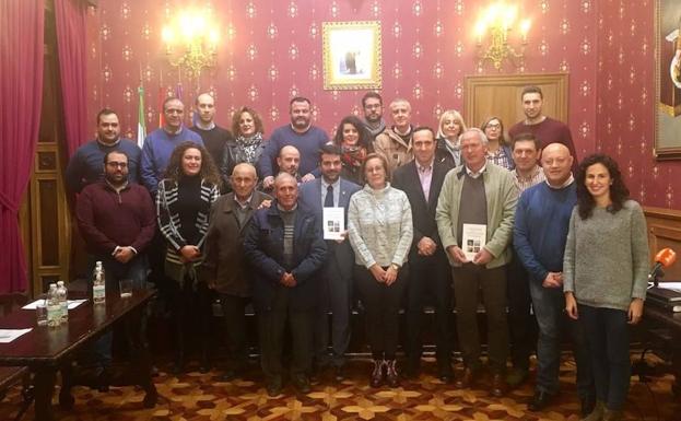 El Poniente defiende la creación del Defensor de las Generaciones Futuras