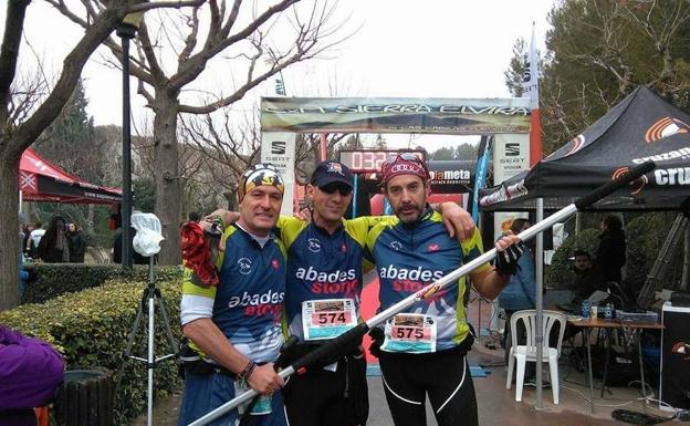 El lojeño Miguel Ángel Luque, campeón de Andalucía de carreras de montaña para invidentes