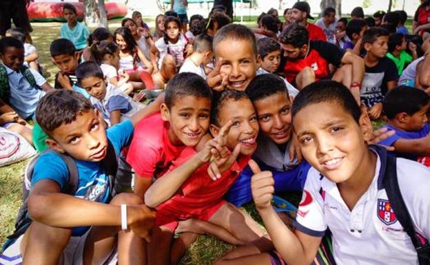 La Asociación Granadina de Amistad con la República Saharaui busca 60 familias para su programa 'Vacaciones en paz'