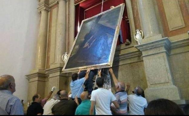 Moclín empieza a recibir a los devotos del Cristo del Paño, expuesto al público desde ayer