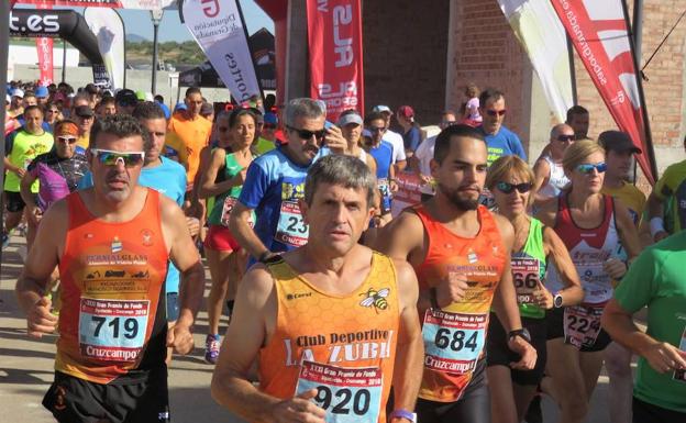 Más de 700 corredores participan en la Prueba de Fondo 'Villa Romana de Salar'