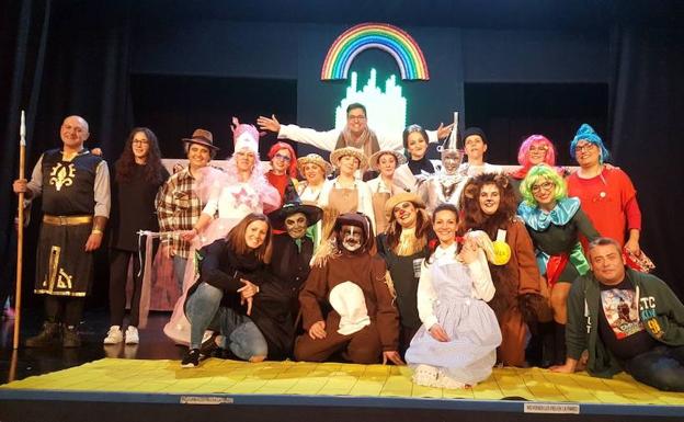 Familias de Huétor Tájar organizan una obra de teatro para recaudar fondos contra la ELA