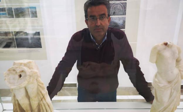 Ultimátum a Salar: o devuelve dos venus de su villa romana o será denunciado por 'robarlas'