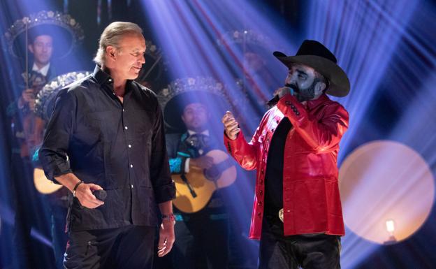 Bertín Osborne llega a Granada con su concierto más íntimo