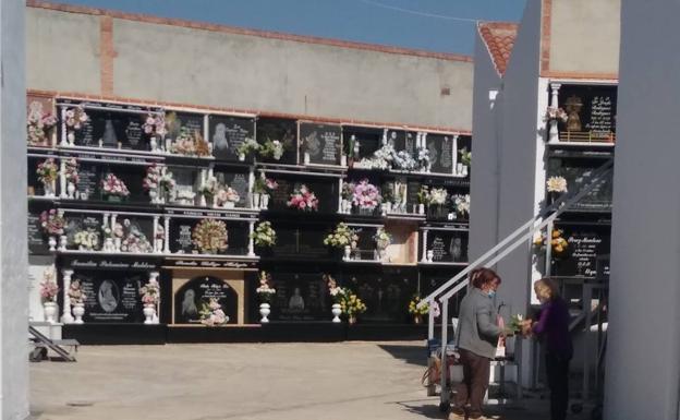 Los hueteños que vayan al cementerio por el día de Todos los Santos pasarán por un control de temperatura