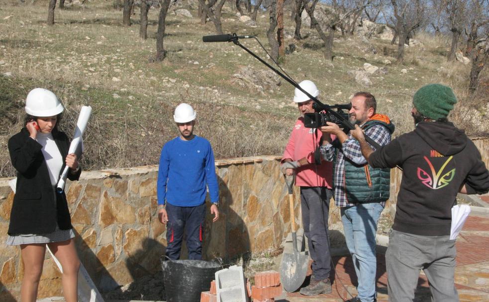 Teatro desde el medio rural contra la otra pandemia: la violencia de género