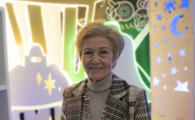 El regalo de Navidad de Mª Antonia: trece años iluminando la Navidad de su pueblo