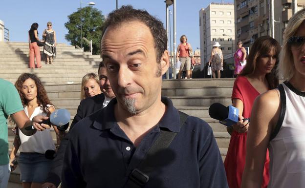 Francesco Arcuri denuncia la ley de violencia de género española por "vulnerar sus derechos"
