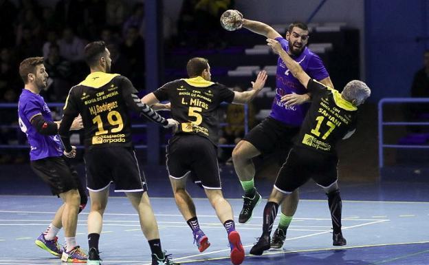 El Maracena Innjoo impone sus virtudes en Tenerife