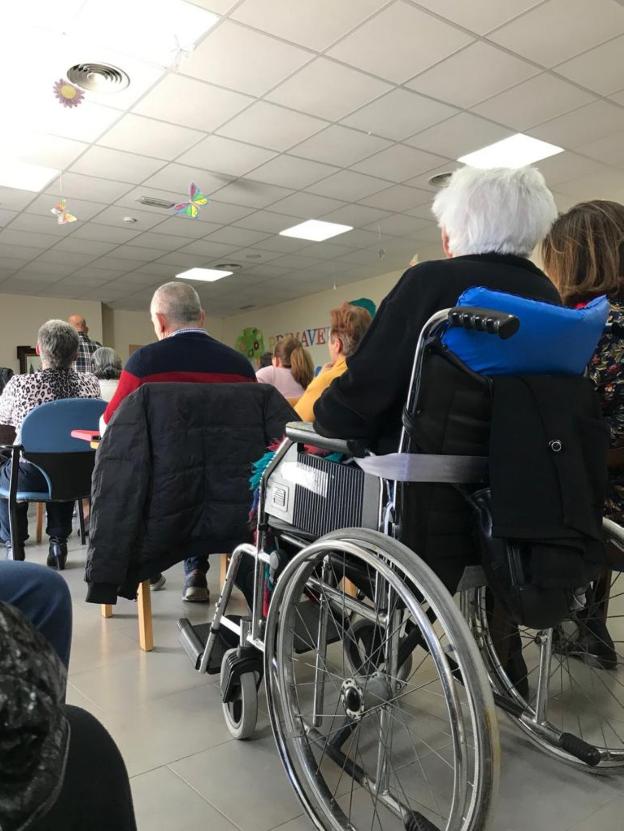 Denuncian falta de limpieza y cuidados en la residencia de ancianos de Maracena