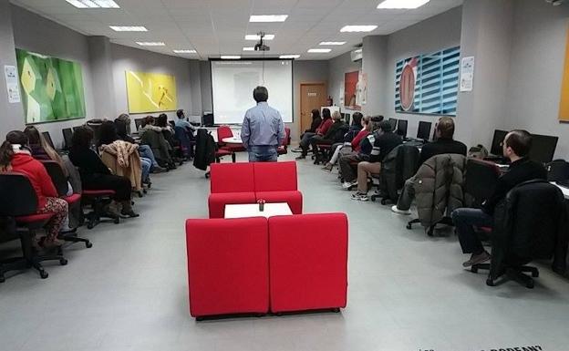 Comienzan los cursos del Plan Maracena Forma para mejorar las habilidades digitales