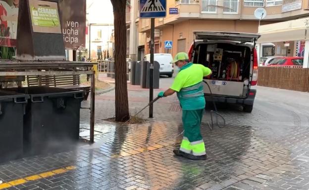 Los contenedores de basura de Maracena, más limpios que nunca