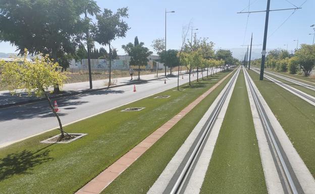 Maracena realiza trabajos de desbroce en las vías del metro