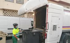 Continúan los trabajos de limpieza y desinfección de contenedores de basura