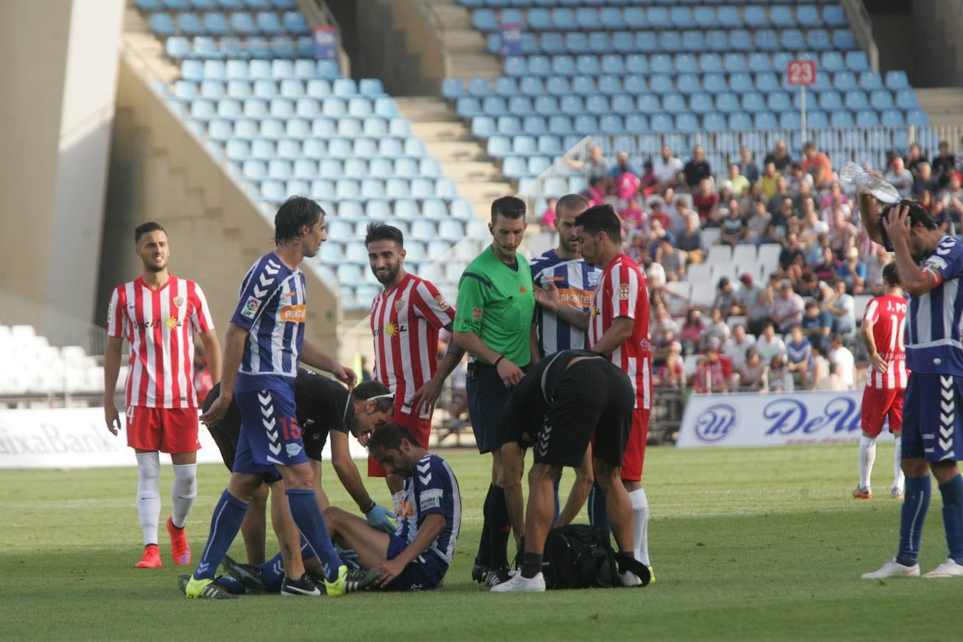 El Alavés desquicia al Almería