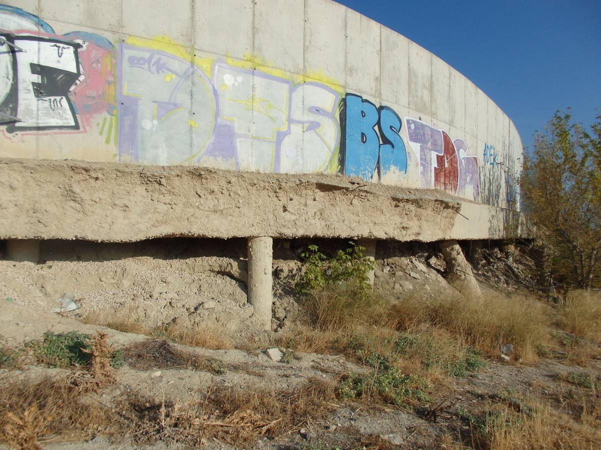 Las viejas grietas del &#039;Nuevo&#039; Estadio