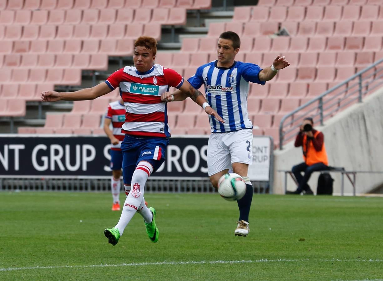 El Granada B resurge en la segunda parte y supera al Recreativo