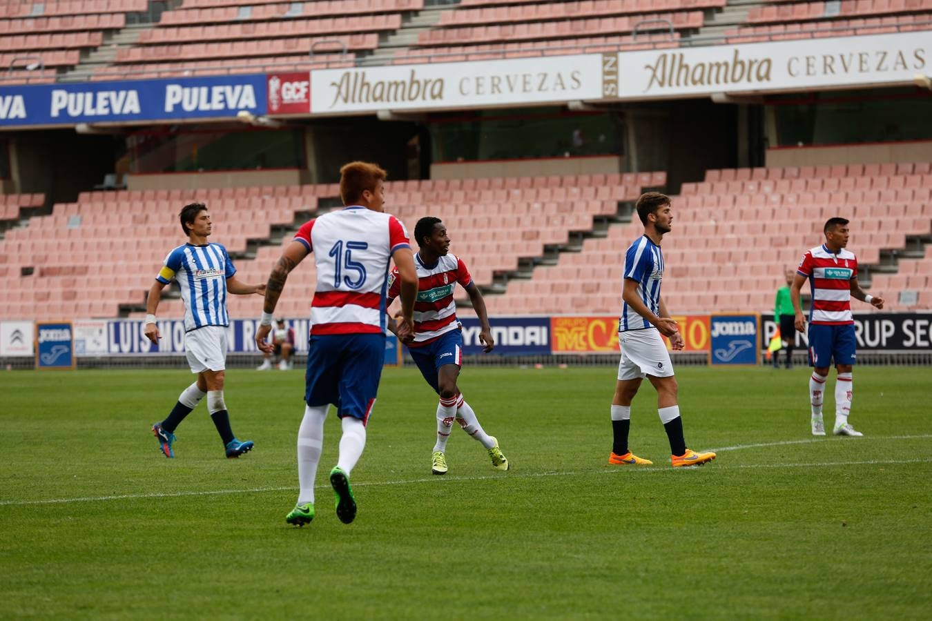 El Granada B resurge en la segunda parte y supera al Recreativo