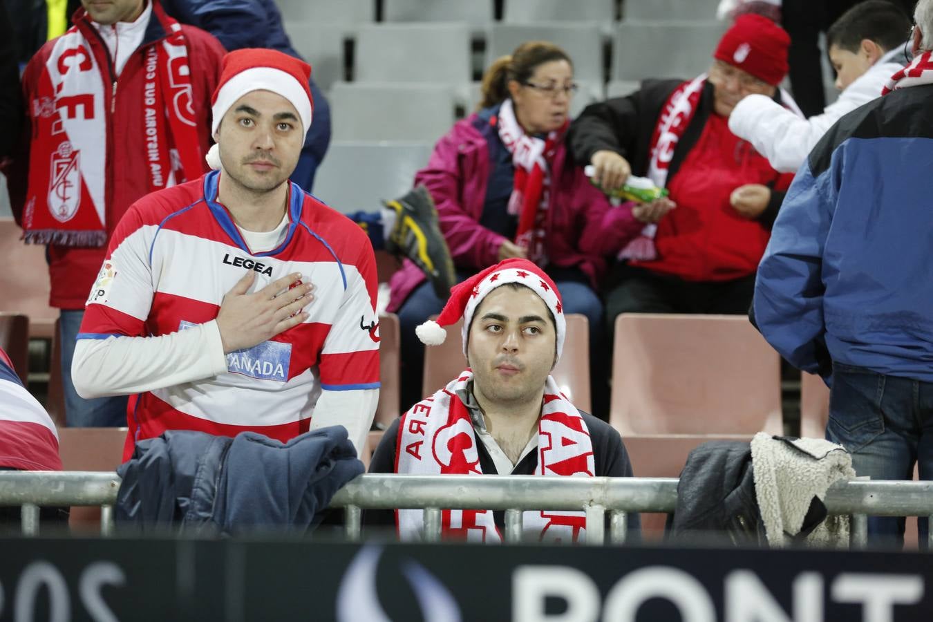 El ambiente en Los Cármenes en el Granada-Leganés