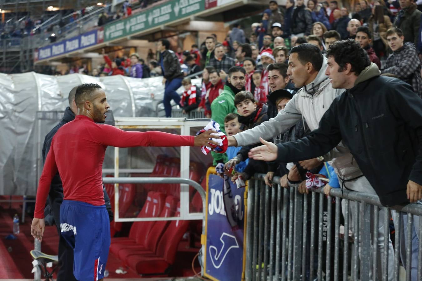 El ambiente en Los Cármenes en el Granada-Leganés