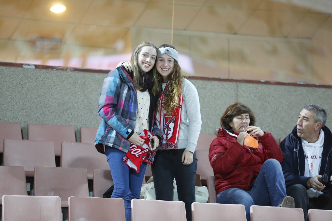 El ambiente en Los Cármenes en el Granada-Leganés