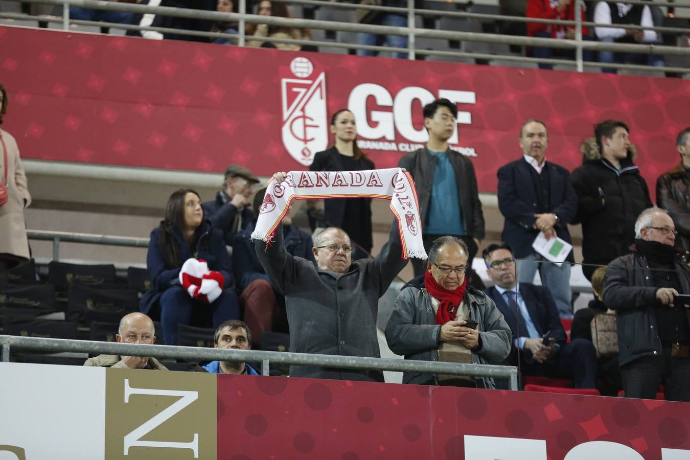 La afición en los Cármenes durante el Granada - Valencia