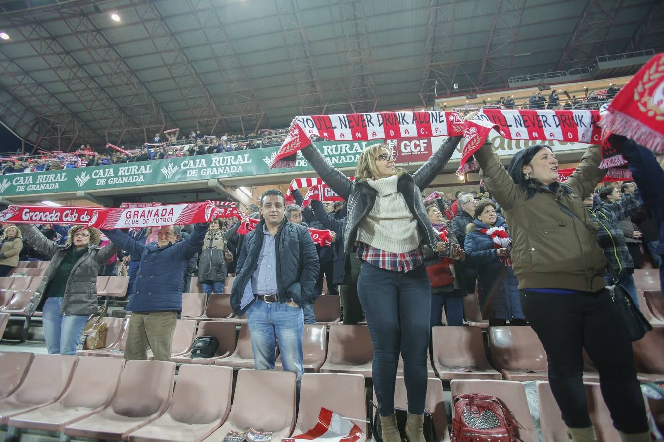 El ambiente en Los Cármenes durante el Granada-Espanyol
